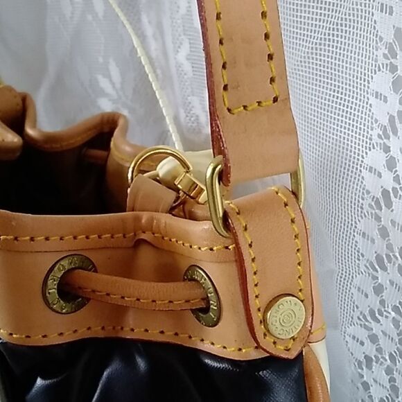 Vintage Authentic Hunting World Nylon W/ Leather Crossbody Bag Black White Tan - Picture 6 of 16